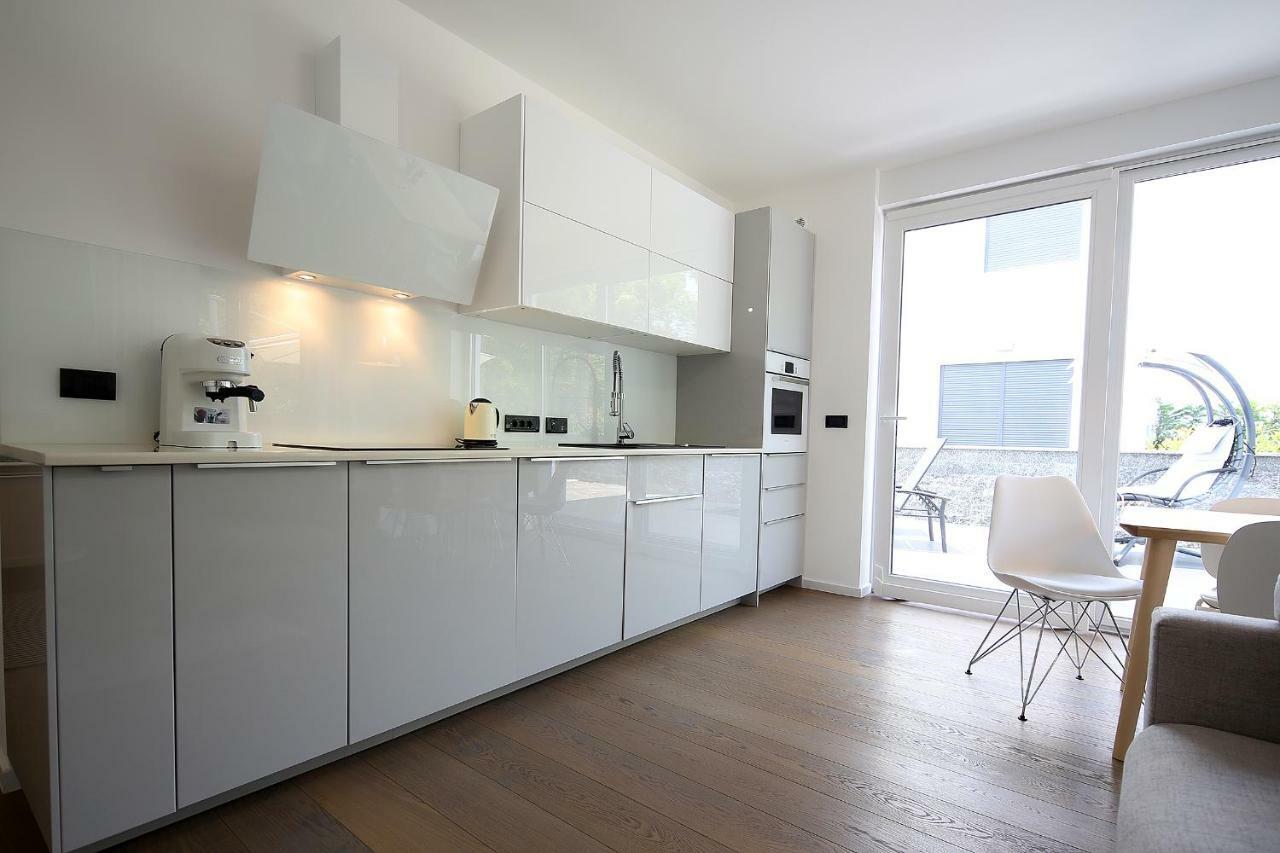 The View Luxury Apartment Dramalj Exterior photo