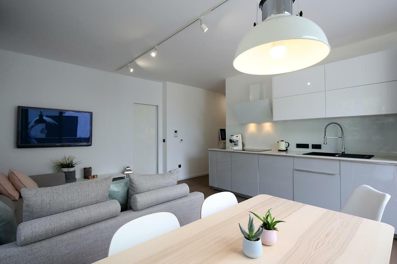 The View Luxury Apartment Dramalj Exterior photo