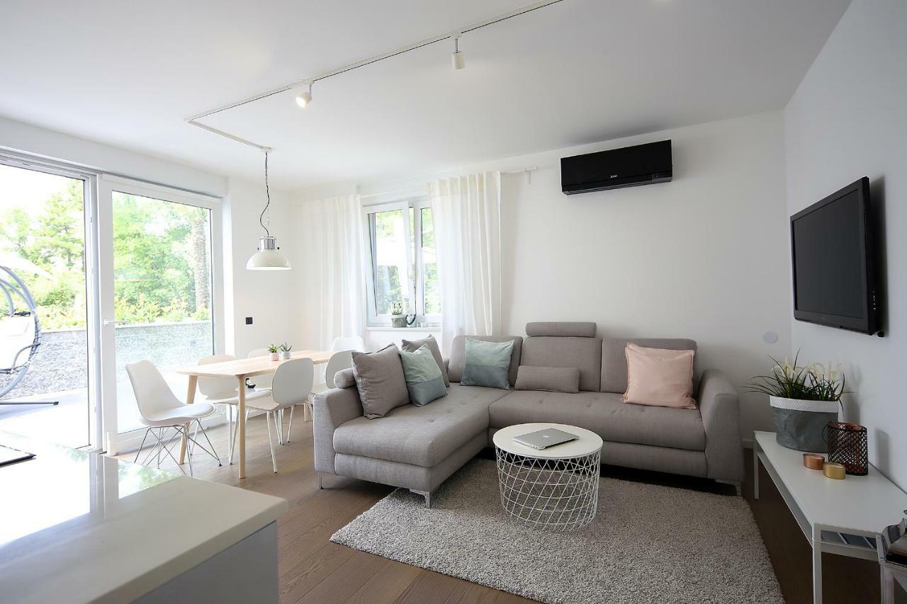 The View Luxury Apartment Dramalj Exterior photo